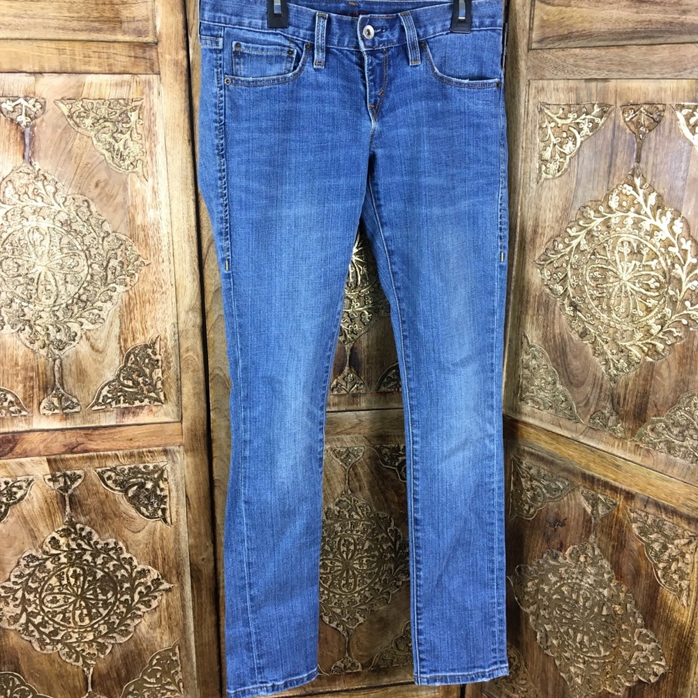 Levi’s ultra law skinny jeans size 0M/ 25